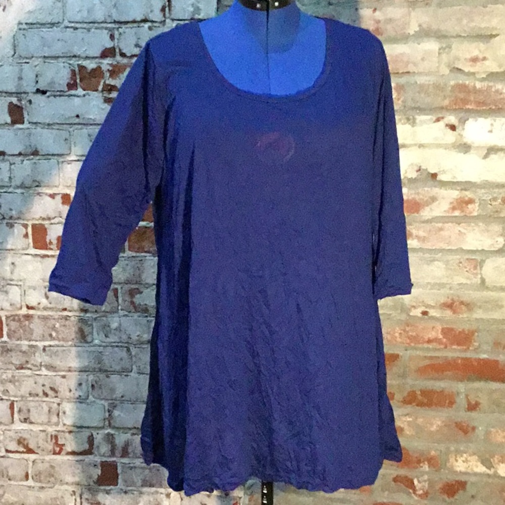 3/4 length sleeved top